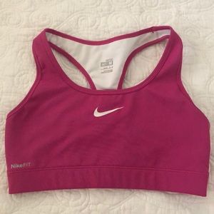 Nike sports bra. Perfect condition.